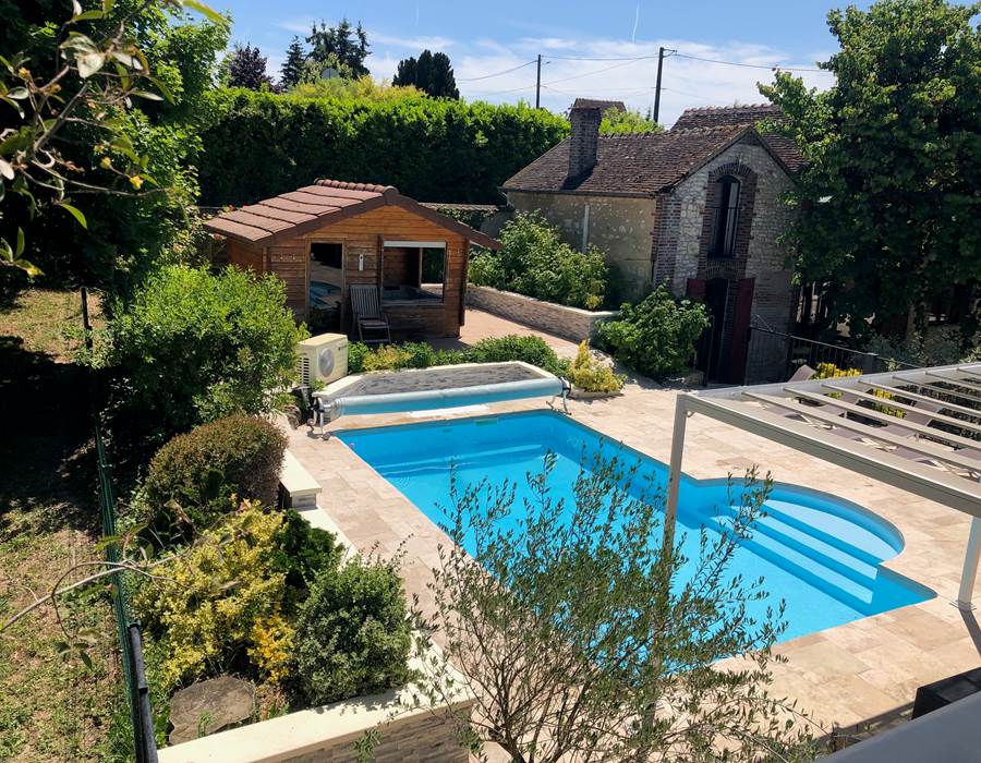 Lerougeetblanc-chambre hote gite-auxerre yonne bourgogne franche comté-piscine spa sauna hammam jacuzzi-famille couple mariage-repas dégustation- repos calme campagne-guedelon vezelay chablis joigny_extérieur1