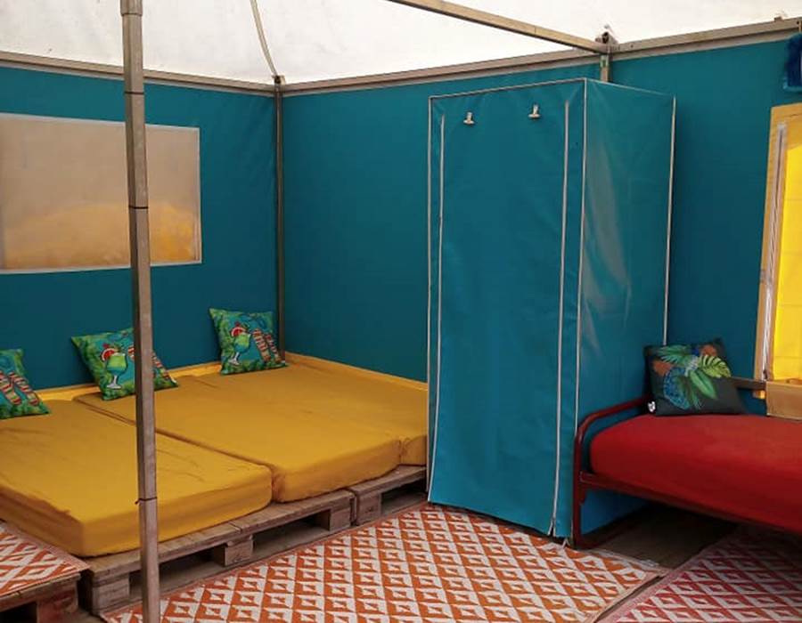 Spring-garden-Chalets-tente-intérieur