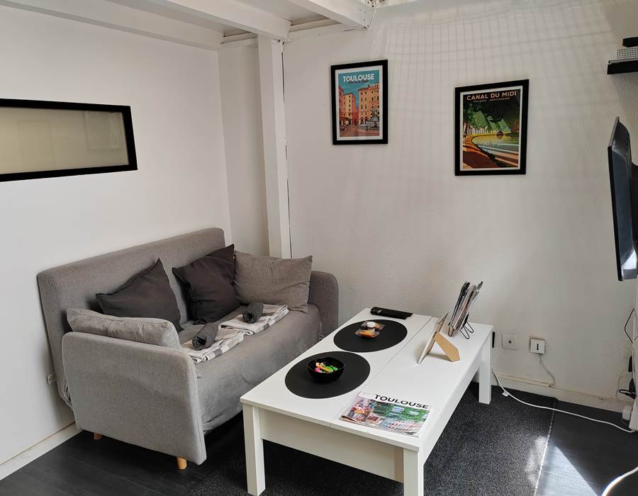 Canapé avec table relevable