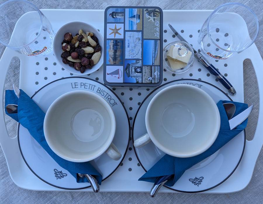 Love Room by Château de Comiac-Petit Déjeuner