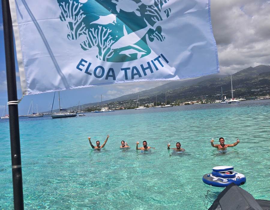 journée snorkeling entre amis dans le lagon de Tahiti