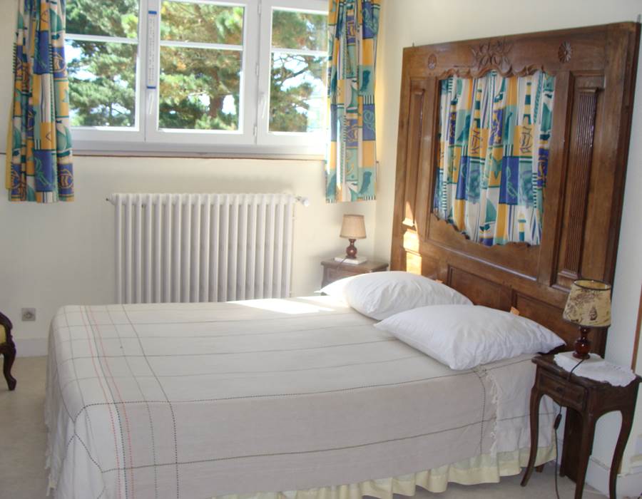 2 chambres avec 1 grand lit et 1 petit lit (vue mer)
