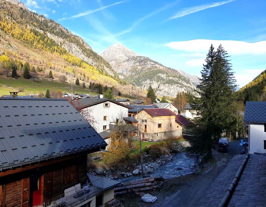 Vue dégagée de la terrasse