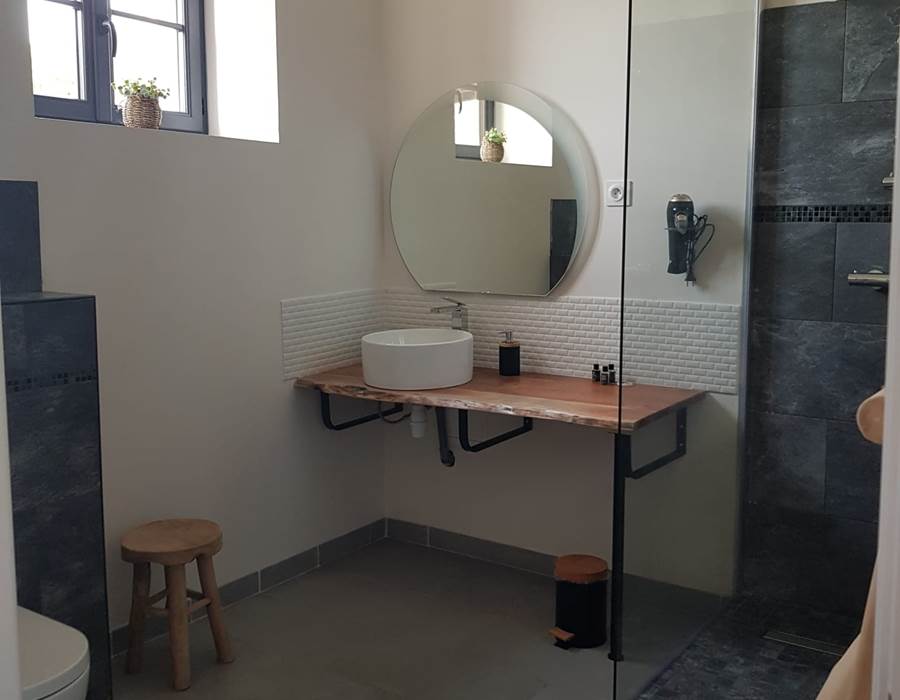 SDB Chambre 2 - 18 08 2023