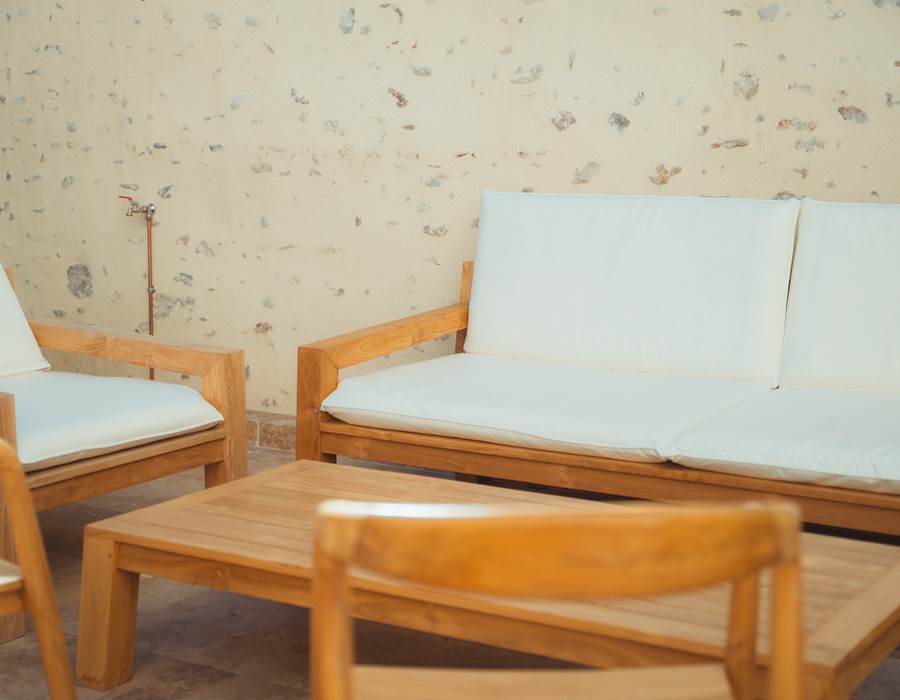 MAISON-BALAS-Suite-Casa-&-Spa-Salon-De-Jardin