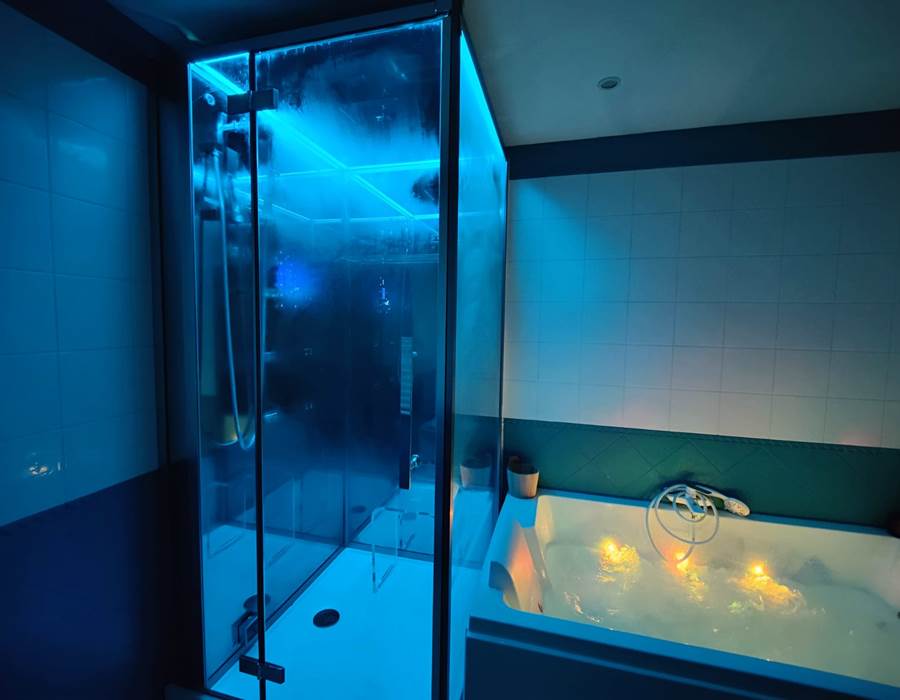 Gîtes, chambre d'hôtes et table d'hôtes gastronomique à Casteljaloux Lot et Garonne, piscine, jacuzzi et spa
