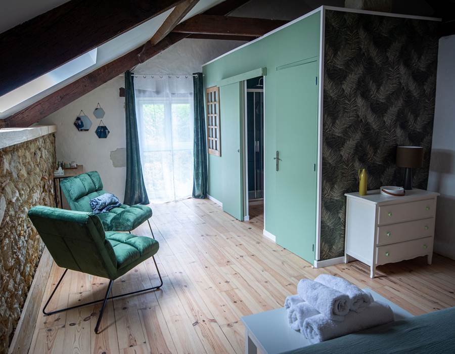 Chambre d'hôtes les chemins de Berdis Blanche vue ensemble4