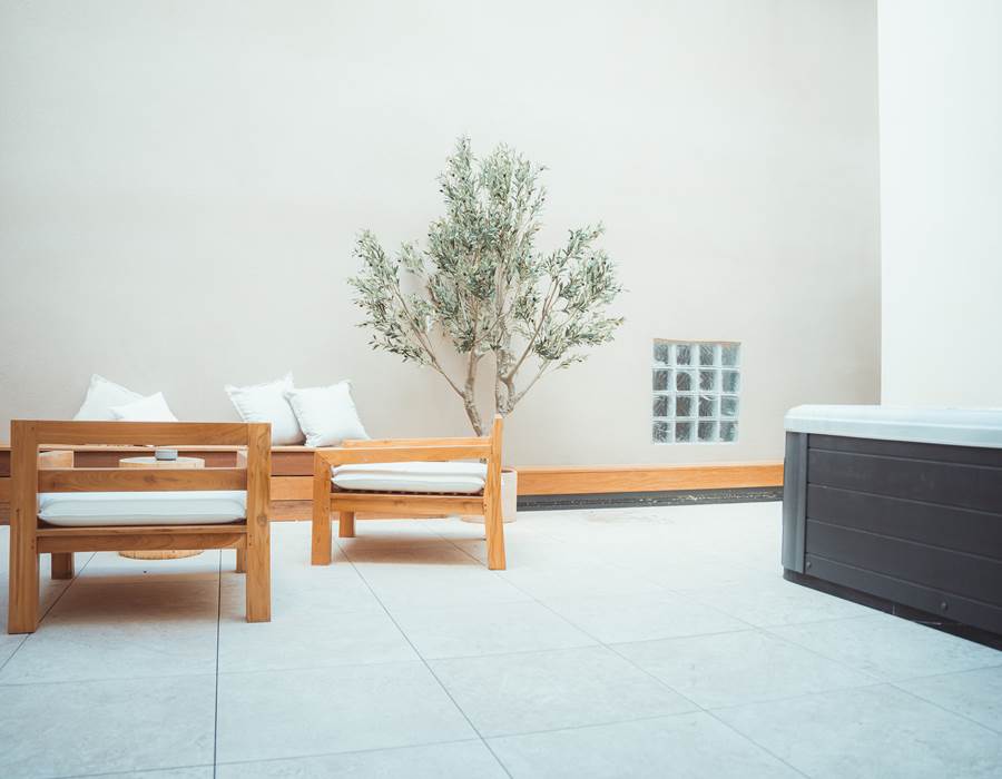 MAISON-BALAS-Suite-Gran-Terrassa-&-Spa-Jacuzzi-Terrasse