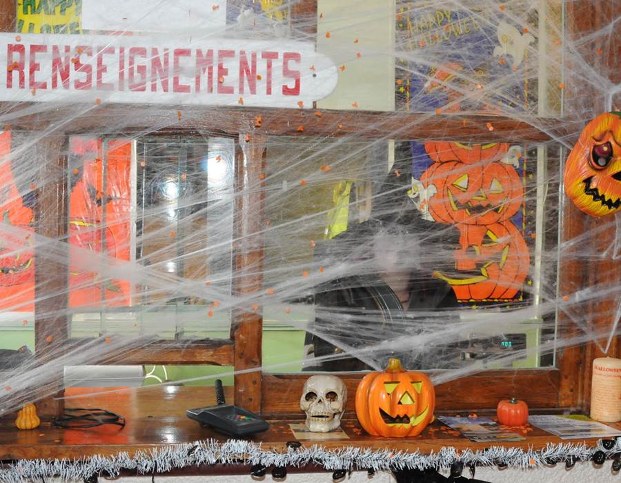 le guichet à Halloween