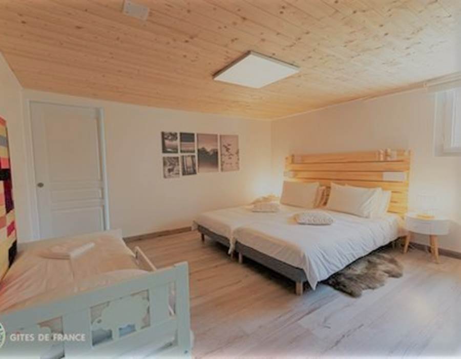 Gîte du Lapin Bleu Chambre SousBois 2