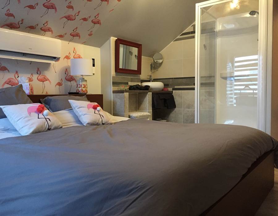 Lerougeetblanc-chambre hote gite-auxerre yonne bourgogne franche comté-piscine spa sauna hammam jacuzzi-famille couple mariage-repas dégustation- repos calme campagne-guedelon vezelay chablis joigny_Les Clos3
