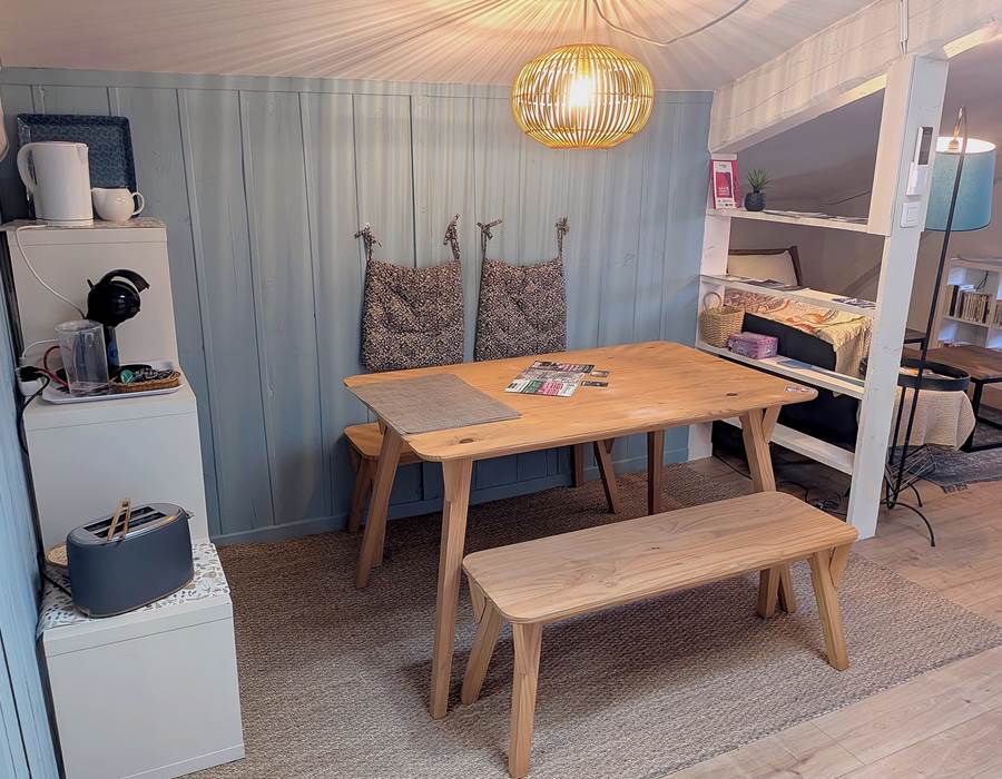 salle a manger 16 bis gite hotel