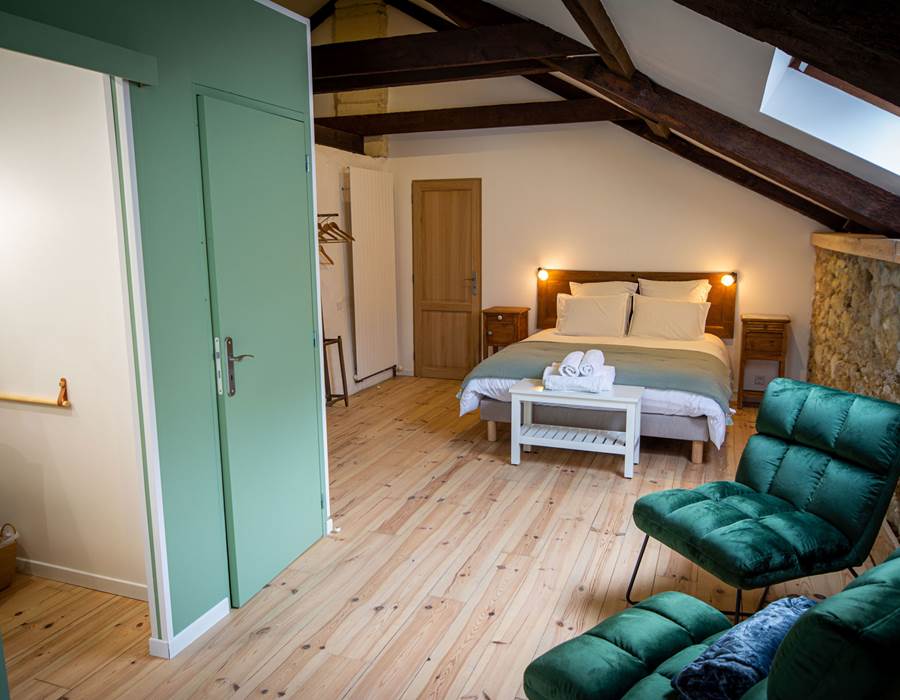 Chambre d'hôtes les chemins de Berdis Blanche vue ensemble2