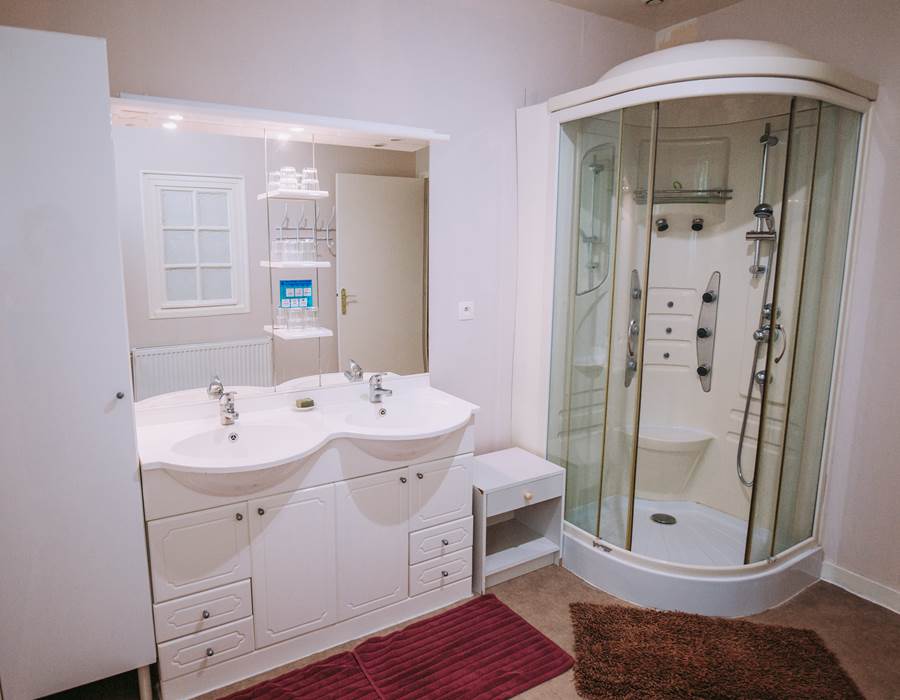 Gîte partagé n°3 - salle de douche