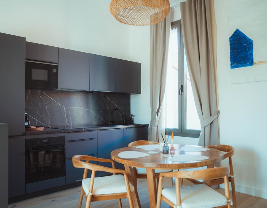 MAISON-BALAS-Suite-Gran-Cathedral-Cuisine