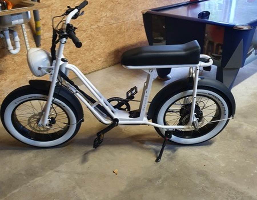 Uni-Moke