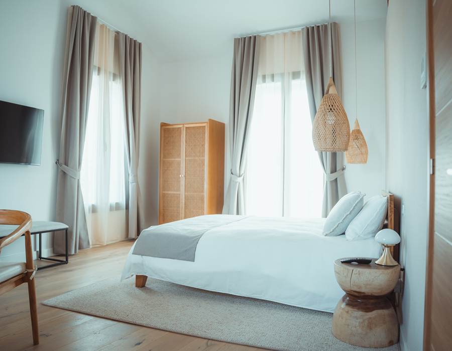 MAISON-BALAS-Suite-Cathedral-Chambre