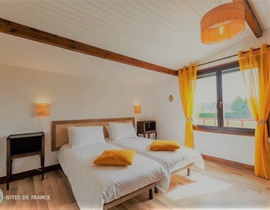 Gîte du Lapin Bleu Chambre Tournesol 2
