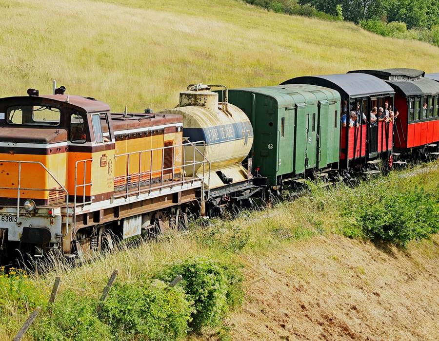 Train historique le long de la Vallée de l'Eure