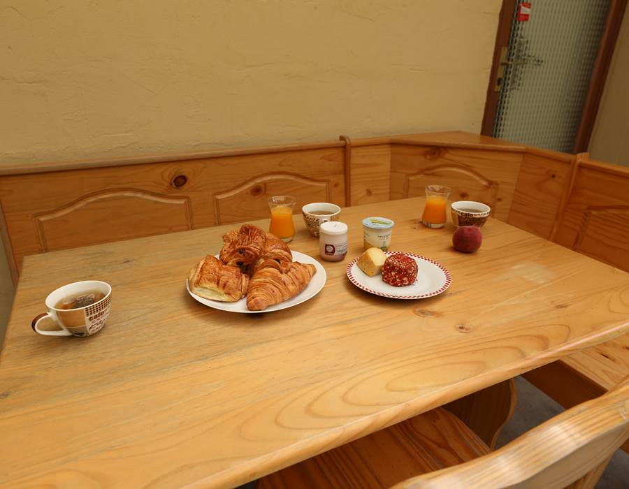 coin repas extérieur et abrité