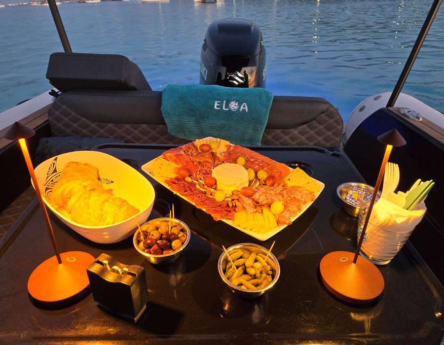 sunset en amoureux avec plateaux charcuterie/fromage