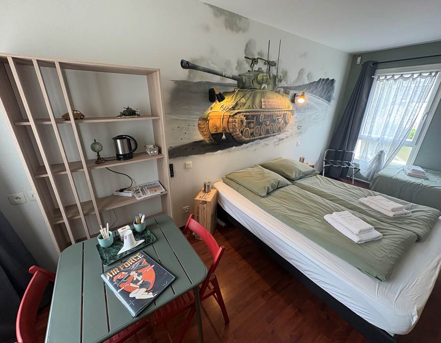 chambre d’hôtes D-Day chambre d’hôtes thème Seconde Guerre mondiale hébergement historique Normandie logement thème militaire chambre d’hôtes Débarquement
