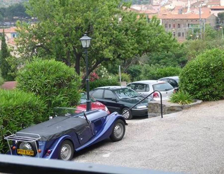 parking-prive-hotel-ambeille