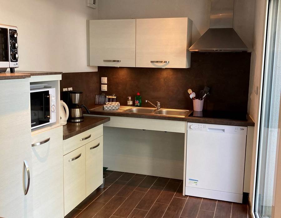cuisine, jardin, parking privé, sécurisé,