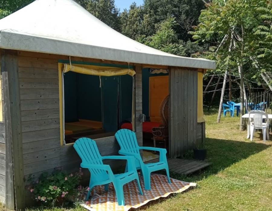 Spring-garden-Chalets-tente-salon-de-jardin