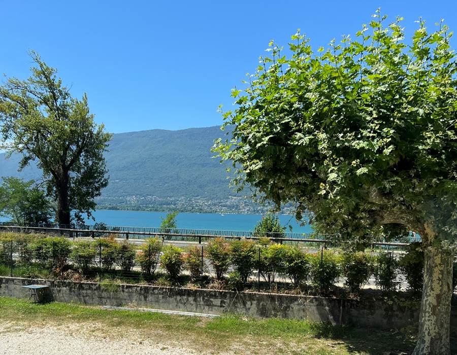 vue depuis le lodge 2