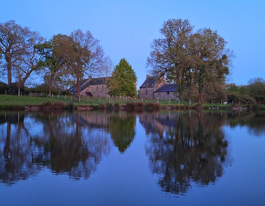 Vue de l'étang de pêche