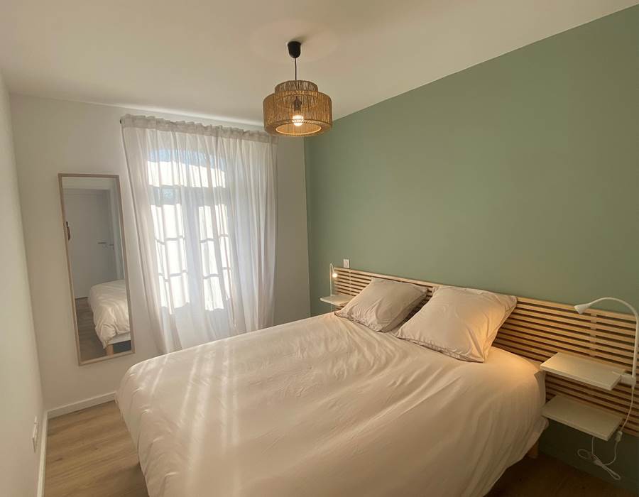 chambre-appartement-cambo-les-bains-location-curistes.jpg