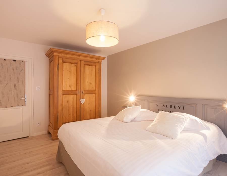 chambre 1 / bedroom 1