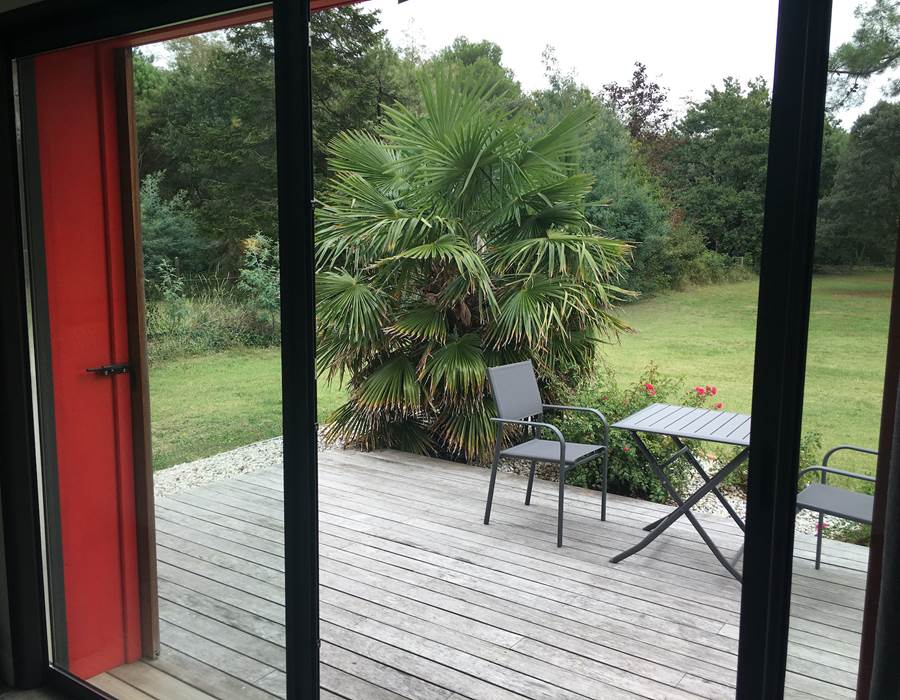 Vous pouvez également accéder à votre chambre depuis la terrasse extérieure