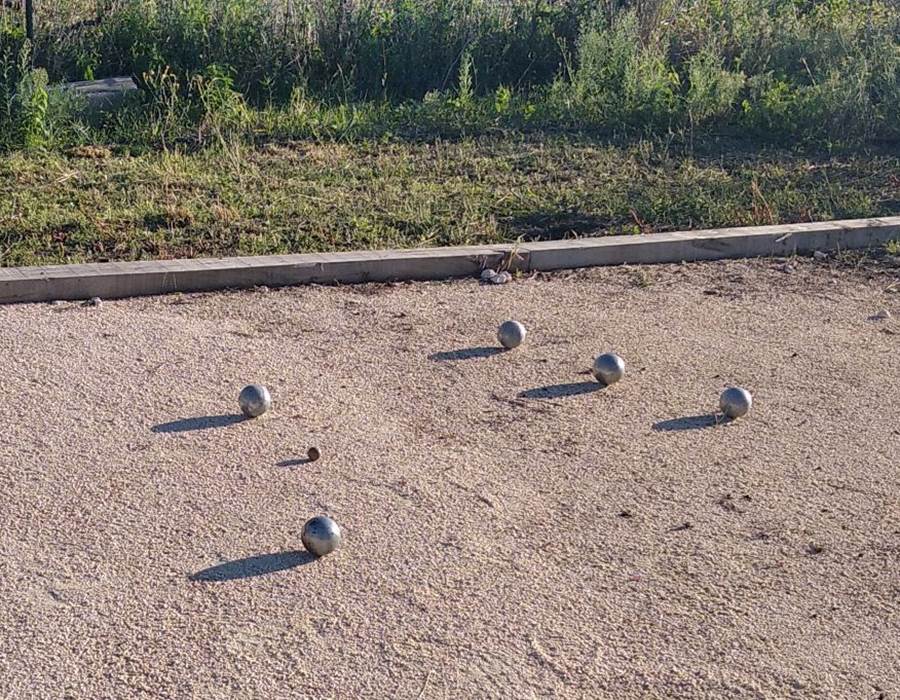 notre terrain de pétanque