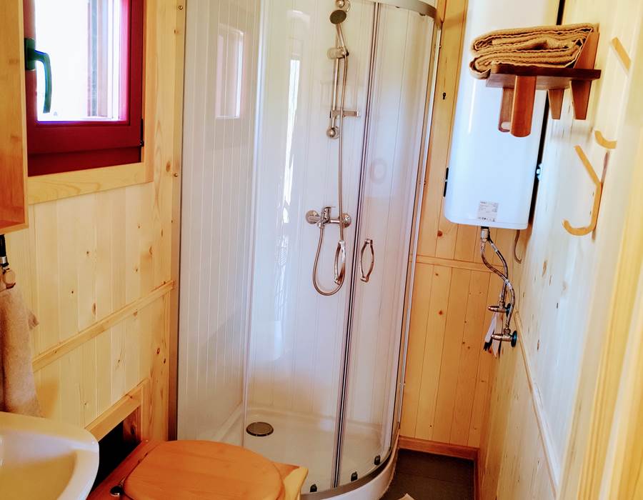salle de bain - douche - toilette sèche