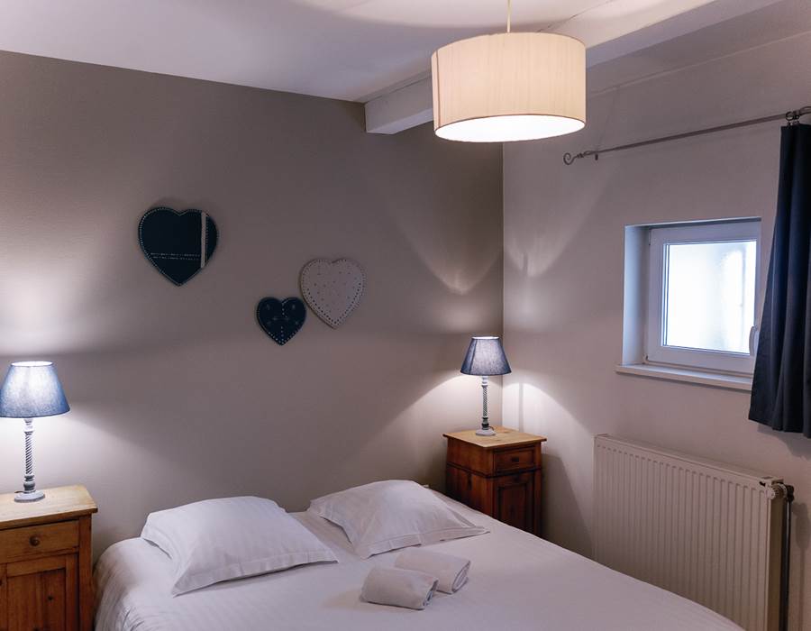 chambre 1 / bedroom 1