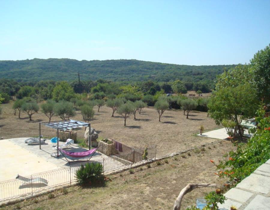 mas - piscine - paillote - terrasse - plage - cevennes