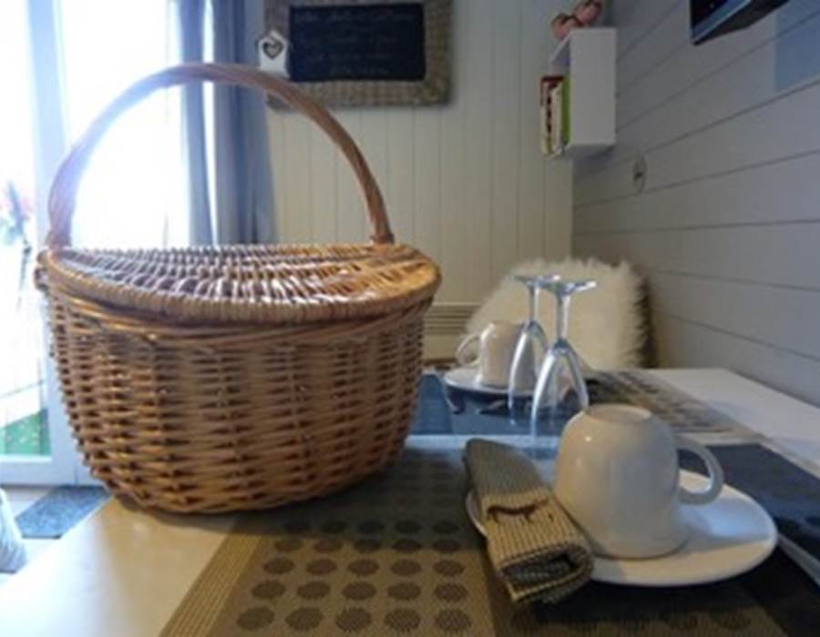 B&B entre monts et collines - panier petit déjeuner