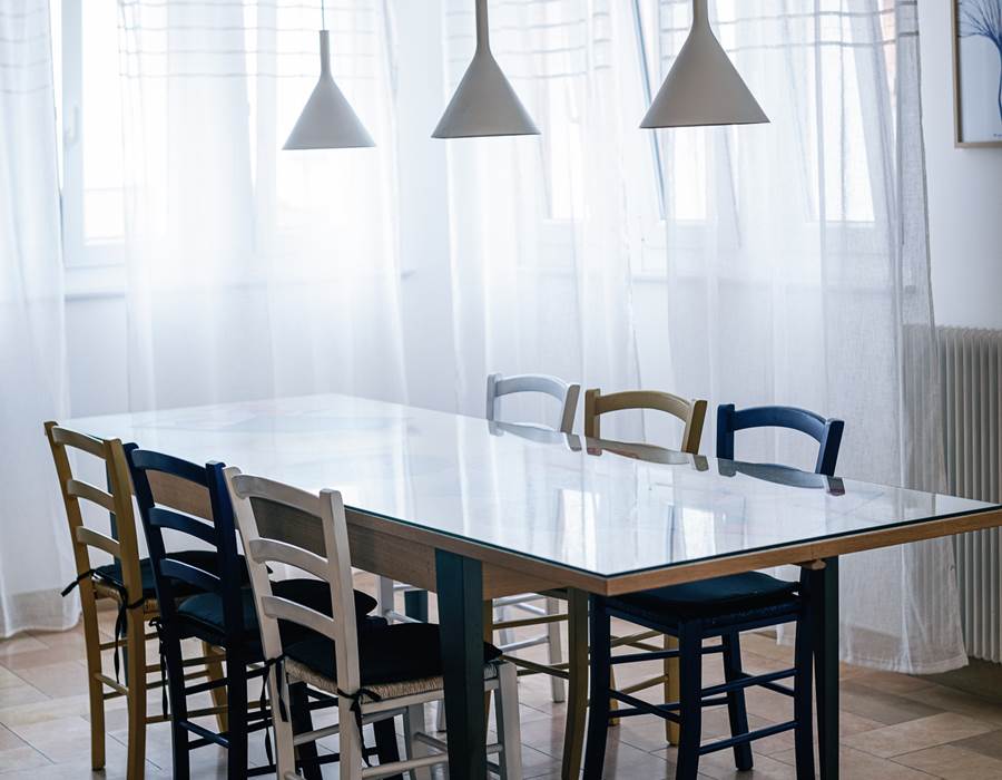 table / table