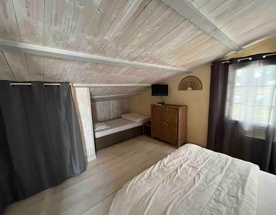 60ff5a4c-4fb2-409c-80a4-8b9f9ac10e8e