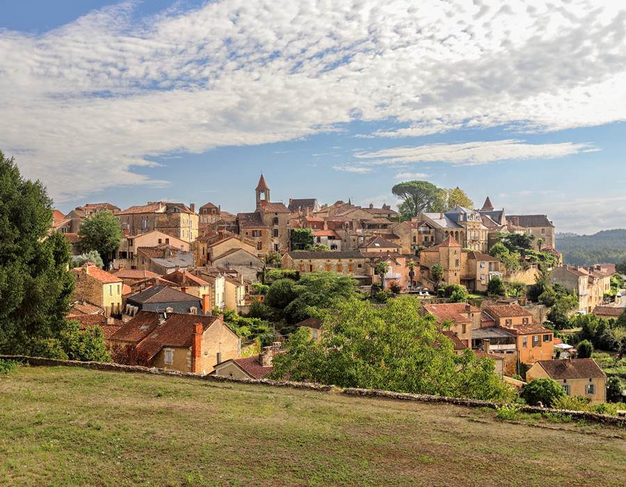BELVES vue village