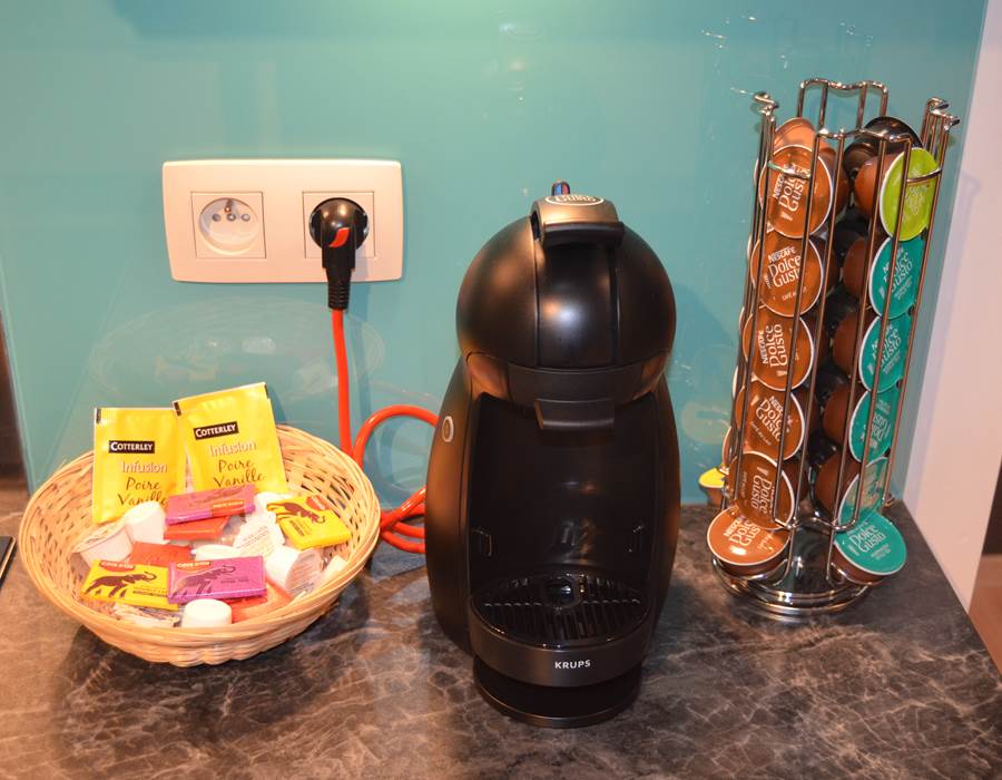 Machine à café Dolce Gusto.