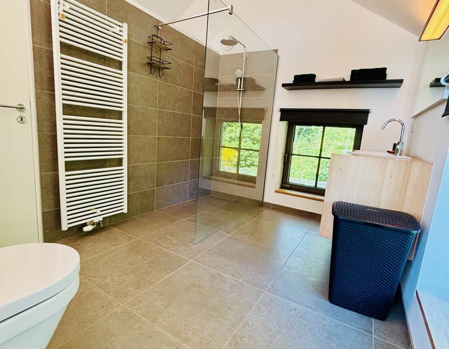 Salle de bain douche italienne - Gîte LAK