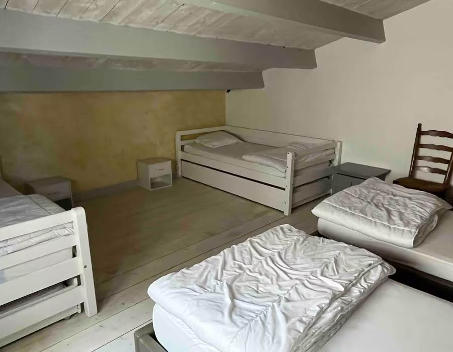 6a913ba7-3fc6-446a-a666-152a7ad9985e