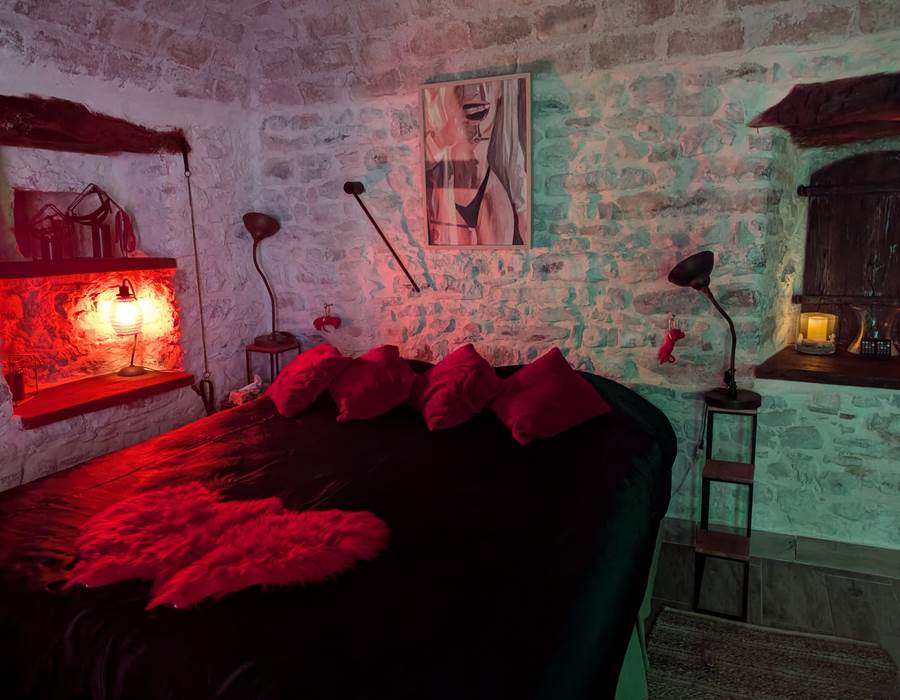 Love Room by Château de Comiac-Lit King Size