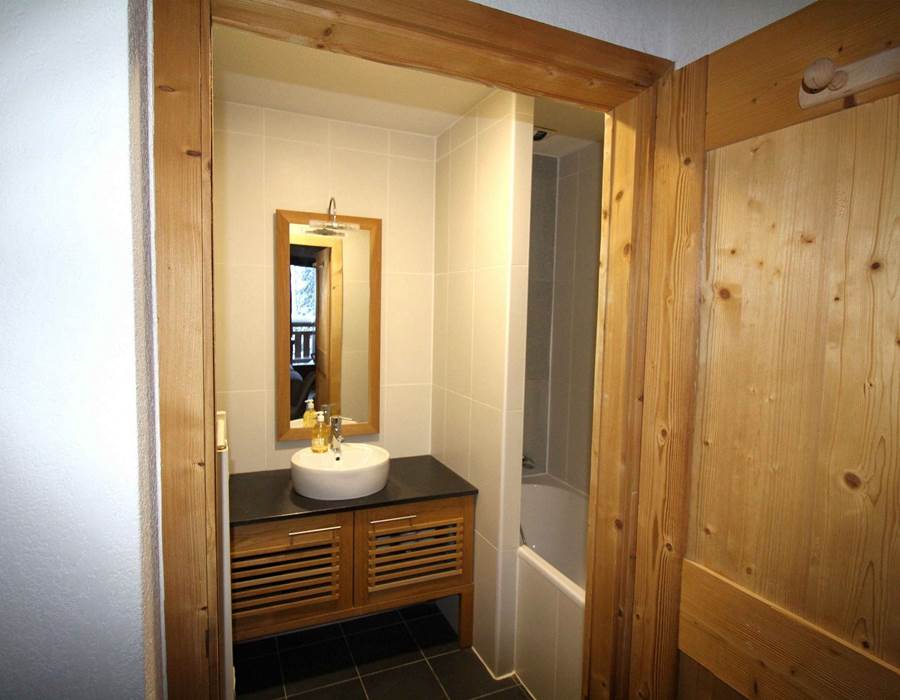 Salle de bain 2ème chambre
