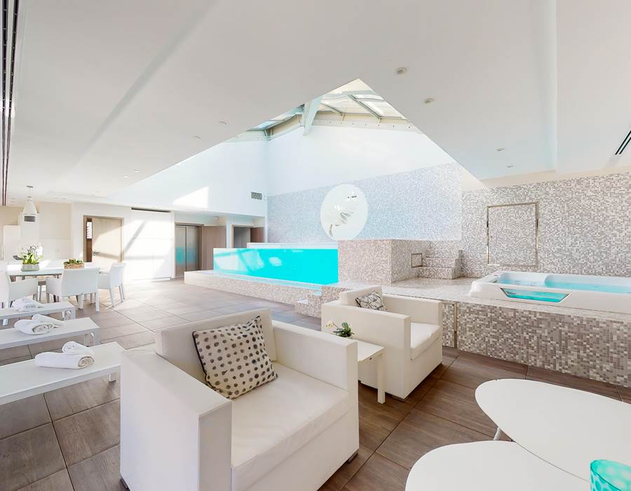 Roof top private pool Cannes
