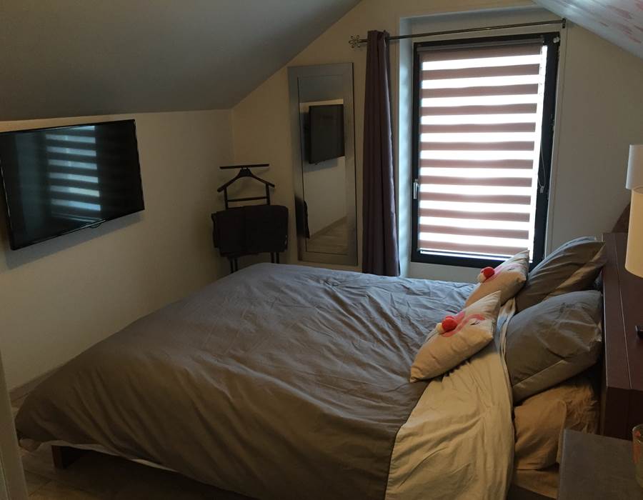 Lerougeetblanc-chambre hote gite-auxerre yonne bourgogne franche comté-piscine spa sauna hammam jacuzzi-famille couple mariage-repas dégustation- repos calme campagne-guedelon vezelay chablis joigny_Les Clos5