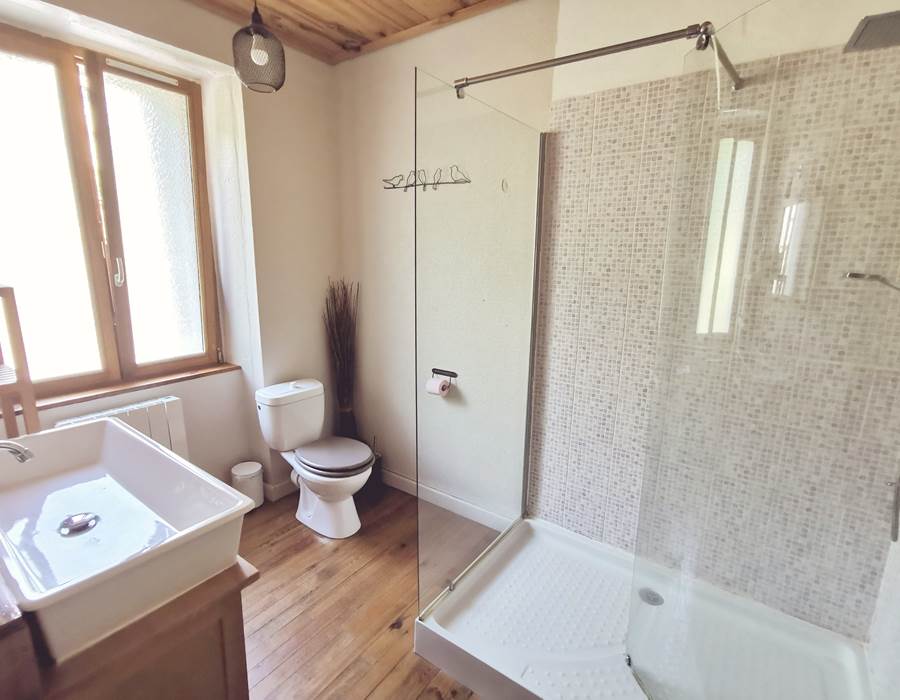 Salle de bain au 1er étage